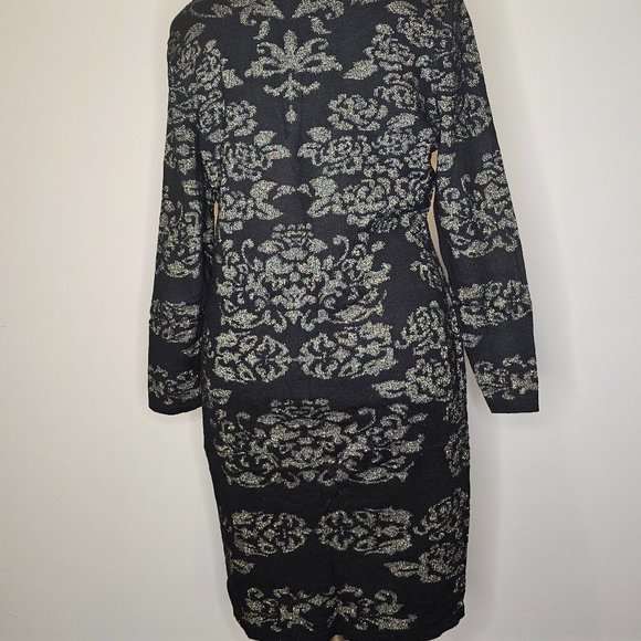 Gold fillagree sweater dress - Picture 4 of 4